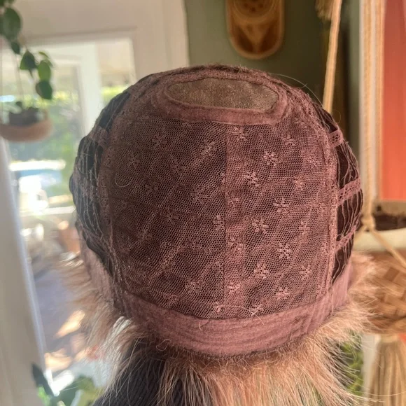 Tony of Beverly KRIS color: pink pearl rooted heat resistant wig - Picture 15 of 16